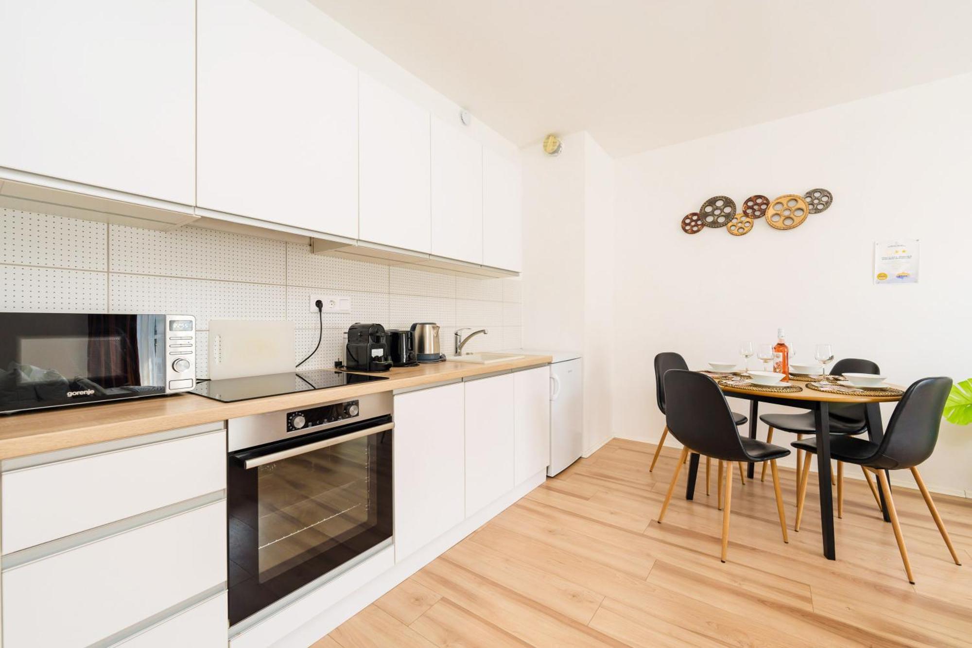 Brand New Modern Apartment-2 Rooms-Balcony-Garage Budapest Kültér fotó
