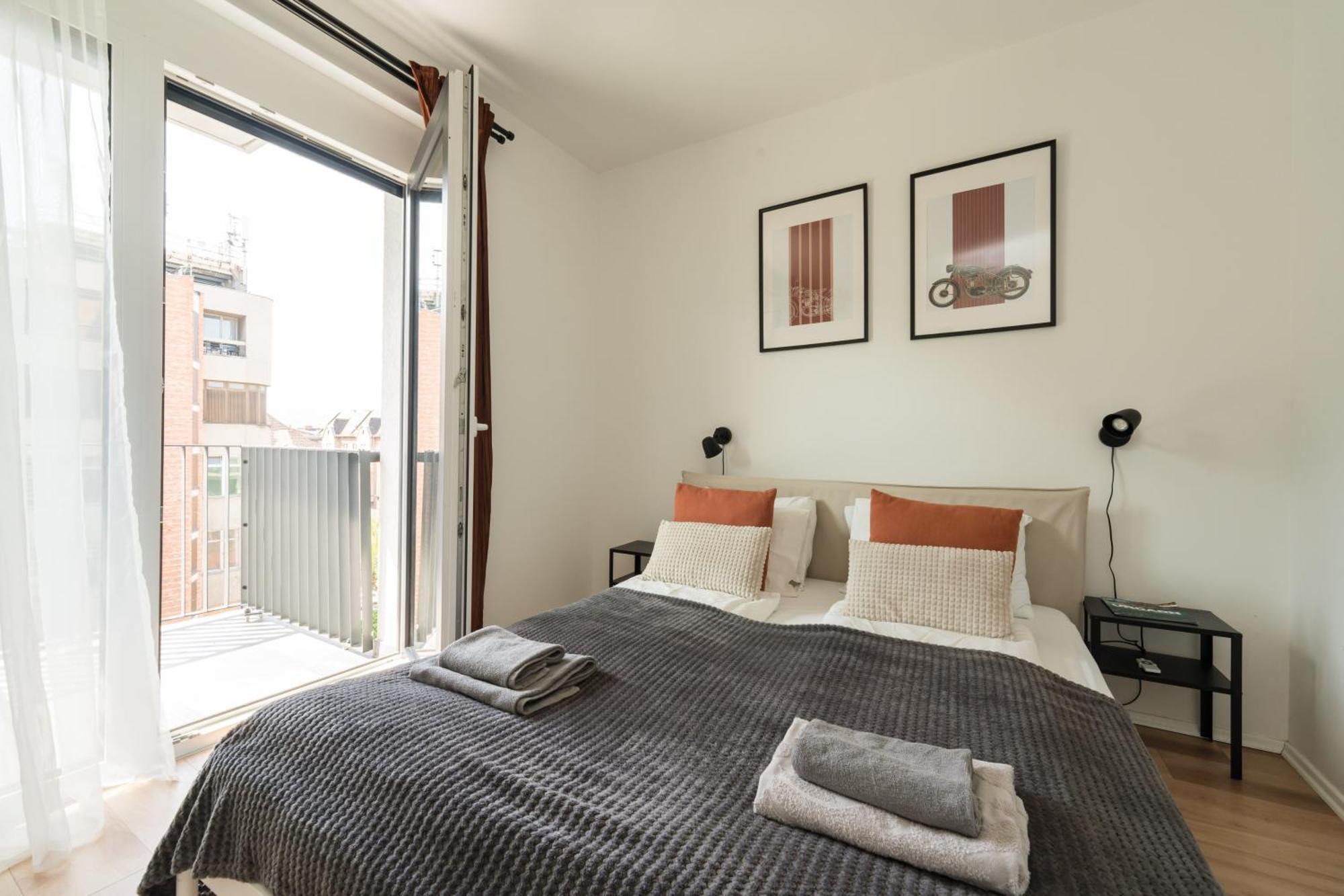 Brand New Modern Apartment-2 Rooms-Balcony-Garage Budapest Kültér fotó