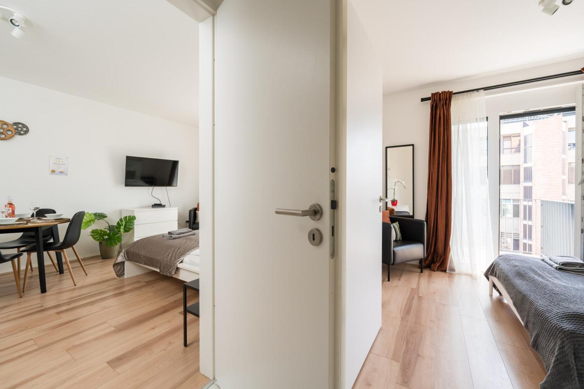 Brand New Modern Apartment-2 Rooms-Balcony-Garage Budapest Kültér fotó