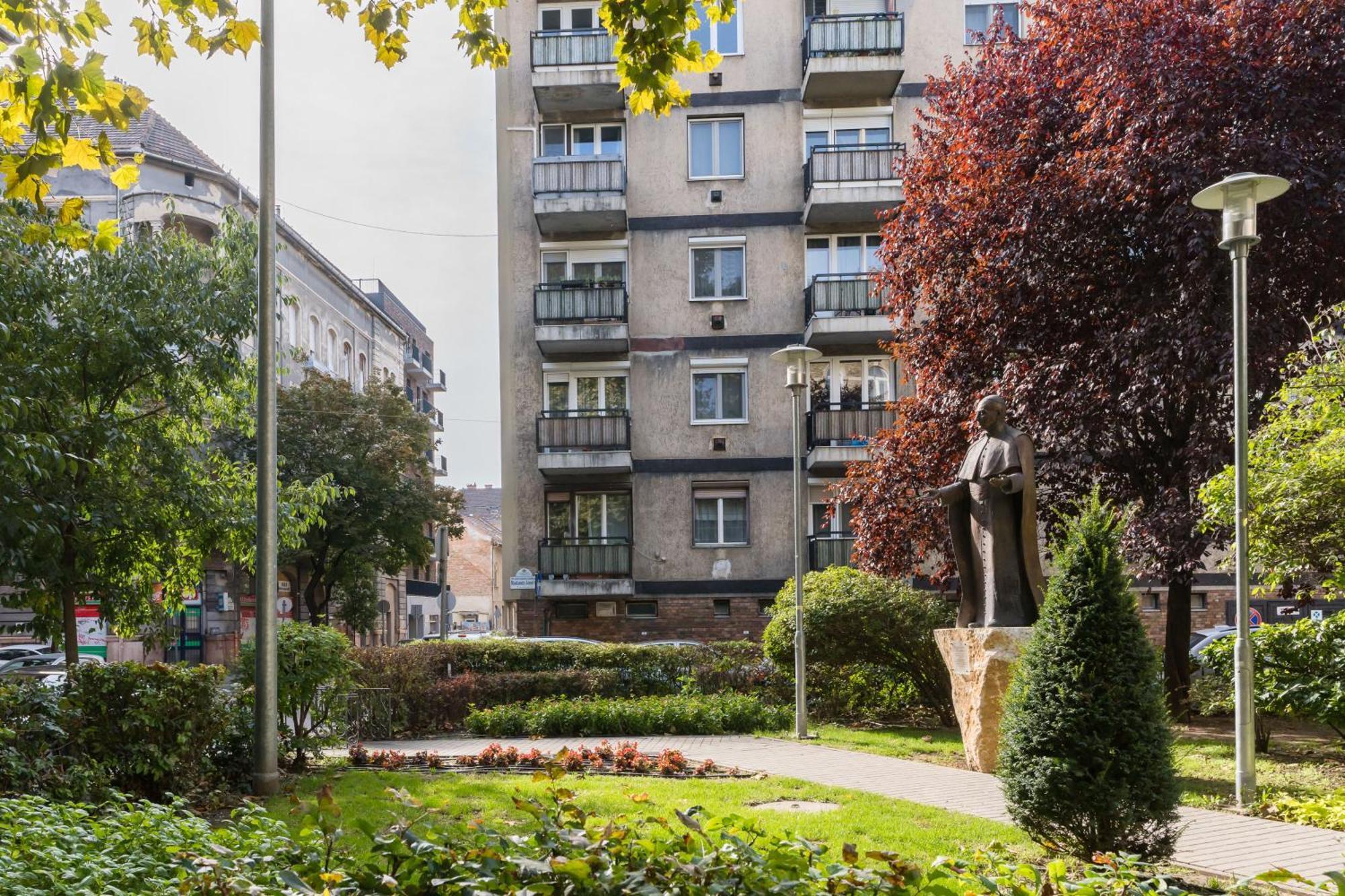 Brand New Modern Apartment-2 Rooms-Balcony-Garage Budapest Kültér fotó